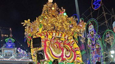 Arunachalesvara Bataklık Tapınağı Karthika Deepam Festivali Tamil Nadu, Hindistan 'da Thiruvannamalai' de