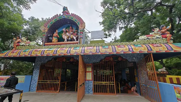 stock image TAMIL NADU, INDIA - NOVEMBER 26, 2023: Arunachalesvara Swamy Temple, celebration of Karthika Deepam Festival at Thiruvannamalai in Tamil Nadu, India