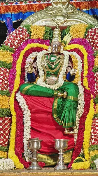 stock image TAMIL NADU, INDIA - NOVEMBER 26, 2023: sacred Hindu God idol decorated with floral garland, Arunachalesvara Swamy Temple Karthika Deepam Festival at Thiruvannamalai in Tamil Nadu, India