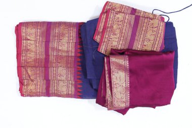 Hint Geleneksel El Yapımı Yarım Sari Beyaz Arkaplanda İzole Edildi