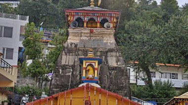Uttarakhand, Hindistan 'da bulunan Guptkashi, Lord Shiva' ya adanmış önemli bir hac alanıdır.
