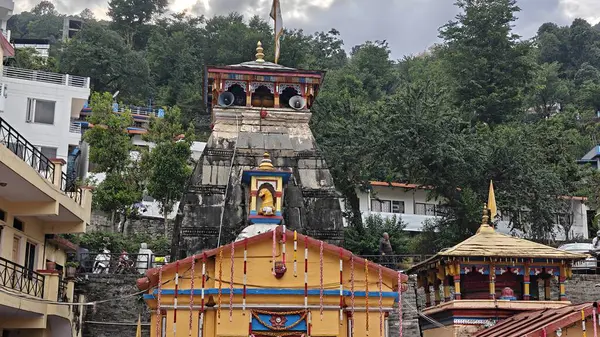 Uttarakhand, Hindistan 'da bulunan Guptkashi, Lord Shiva' ya adanmış önemli bir hac alanıdır.