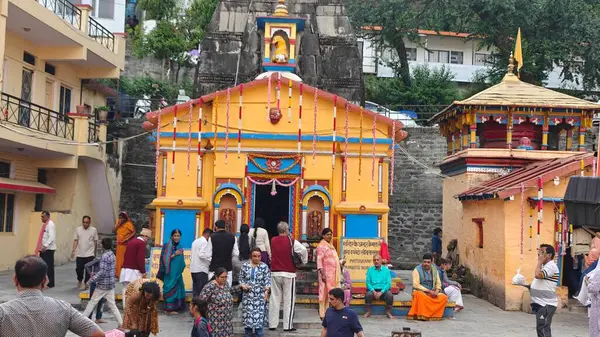 Uttarakhand, Hindistan 'da bulunan Guptkashi, Lord Shiva' ya adanmış önemli bir hac alanıdır.