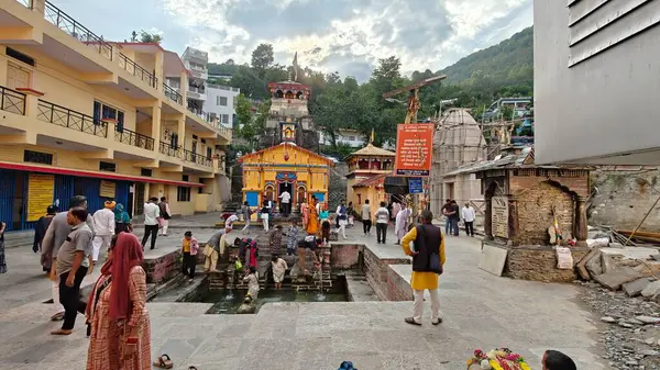 Uttarakhand, Hindistan 'da bulunan Guptkashi, Lord Shiva' ya adanmış önemli bir hac alanıdır.