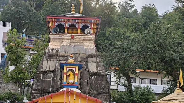 Uttarakhand, Hindistan 'da bulunan Guptkashi, Lord Shiva' ya adanmış önemli bir hac alanıdır.