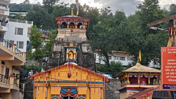 Uttarakhand, Hindistan 'da bulunan Guptkashi, Lord Shiva' ya adanmış önemli bir hac alanıdır.