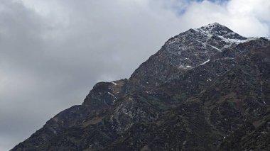 Himalaya dağlarının güzel manzarası