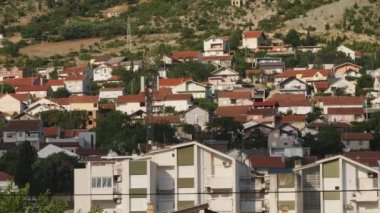 Bosna Kasabası 'nın Manzaralı Panoraması, Pan çekimi. Yüksek kalite 4k görüntü