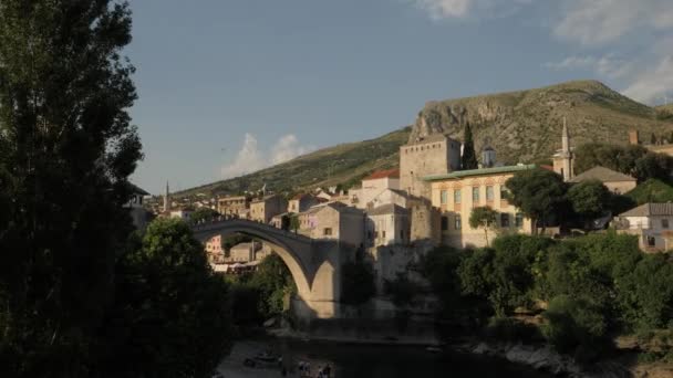 Stari Most Old Town Cscape Mostar Old Bridge Establishment Shot — 图库视频影像