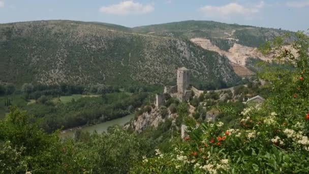 Pocitelj Citadel Mountain Landscape Bosnia Herzegovina Establishing Shot Imágenes Alta — Vídeo de stock