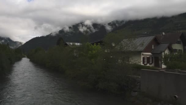 Village House Gasteiner Ache River Foggy Landscape Establishing Shot High — Vídeos de Stock