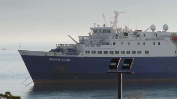 Vlore Albania Aprile 2022 Traghetto Passeggeri Nave Ionian Star Ormeggiata — Video Stock