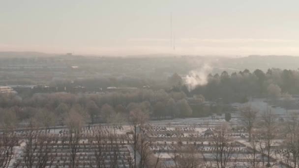 Mezarlıkta Karlı Kış Manzarası Hava Yüksek Kalite Görüntü — Stok video
