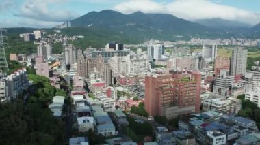 Guandu Şehir ve Dağ, Taipei, Tayvan, Havacılık. Yüksek kalite 4k görüntü