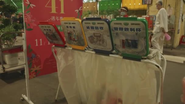 Taipei Taiwan Oktober 2023 Recycling Jianguo Holiday Flower Market Hoge — Stockvideo