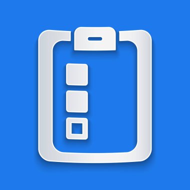 Kağıt kesme Online quiz, test, araştırma veya kontrol listesi simgesi mavi arkaplanda izole edildi. Sınav listesi. E-eğitim konsepti. Kağıt sanatı tarzı. Vektör.