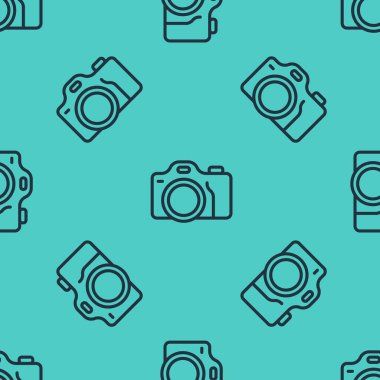 Siyah çizgi fotoğraf makinesi simgesi yeşil arkaplandaki kusursuz deseni izole etti. Foto kamera. Dijital fotoğrafçılık. Vektör