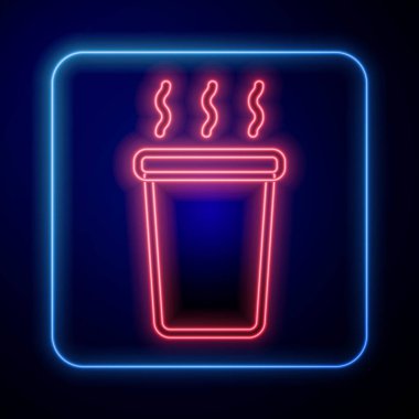 Siyah arka planda izole edilmiş parlak neon çay ikonu. Vektör