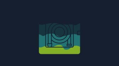 Sarı Yangın hortumu ikonu mavi arka planda izole edildi. 4K Video hareketli grafik canlandırması.