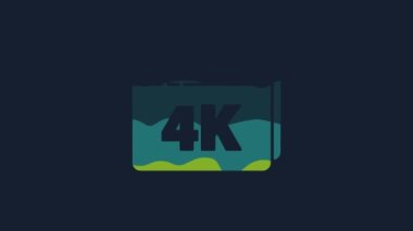 Sarı Online video 4k Ultra HD video teknolojisi ikonu mavi arkaplanda izole edildi. Oyun işaretli film şeridi. 4K Video hareketli grafik canlandırması.