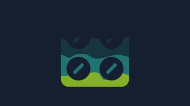 Sarı haplar mavi arka planda izole edilmiş. İlaç paketi. Tablet, vitamin, antibiyotik, aspirin. 4K Video hareketli grafik canlandırması.