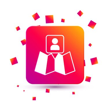 Beyaz zemin üzerinde konum belirleyici simgesi olan beyaz katlı harita. Kare renk düğmesi. Vektör