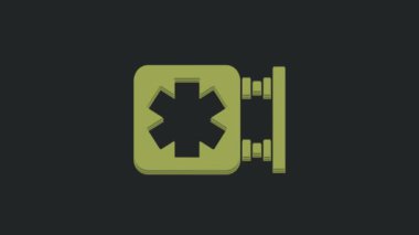 Acil Durum 'un Yeşil Tıbbi sembolü - Yaşam Yıldızı simgesi siyah arkaplanda izole edildi. 4K Video hareketli grafik canlandırması.