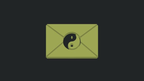緑の陰陽と封筒のアイコン黒の背景に隔離された 調和とバランスの象徴 4Kビデオモーショングラフィックアニメーション — ストック動画