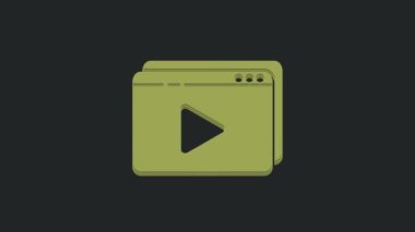 Siyah arkaplanda Green Online video oynatma simgesi izole edildi. Oyun işaretli film şeridi. 4K Video hareketli grafik canlandırması.