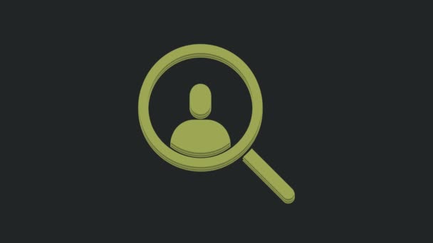 绿色放大镜用来搜索一个被黑色背景隔离的人的图标 征聘或甄选概念 寻找员工和工作 4K视频运动图形动画 — 图库视频影像