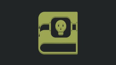 Siyah arka planda izole edilmiş kafatası simgesi olan zehirler hakkında yeşil kitap. Tehlike işareti, ölümün sembolü. 4K Video hareketli grafik canlandırması.