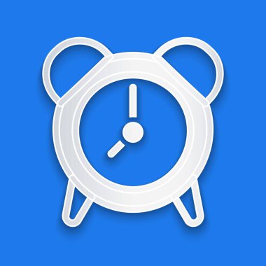Kağıt kesiği Alarm saat simgesi mavi arkaplanda izole edildi. Uyan, kalk konsepti. Zaman işareti. Kağıt sanatı tarzı. Vektör.