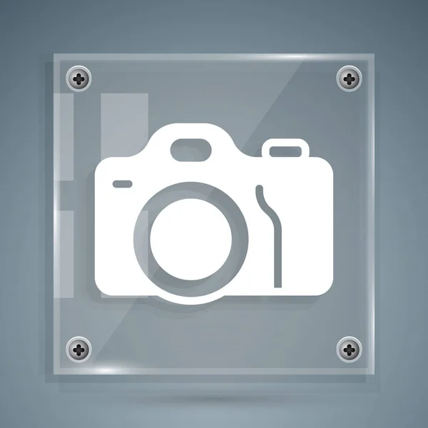 グレーの背景に分離されたホワイトフォトカメラアイコン フォトカメラ デジタル写真 正方形のガラスパネル ベクトル — ストックベクタ