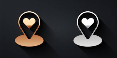 Siyah zemin üzerinde kalp simgesi olan altın ve gümüş harita işaretçisi. Sevgililer Günü. Aşk yeri. Romantik harita iğnesi. Uzun gölge tarzı. Vektör