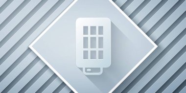 Kağıt kesimi Stüdyo ampulü gri arkaplanda izole edilmiş yumuşak kutu simgesinde. Gölge yansıma tasarımı. Kağıt sanatı tarzı. Vektör.