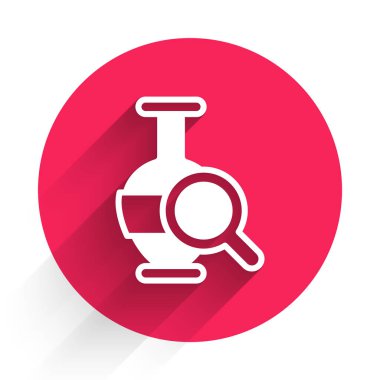 Beyaz Kadim amfora simgesi uzun gölge arkaplanı ile izole edilmiş. Kırmızı daire düğmesi. Vektör