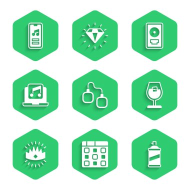 Kelepçe, davul makinesi müziği, boya spreyi, şarap şişesi, King Crown, dizüstü bilgisayarı CD disk ödülü çerçevesi ve müzik çalar ikonu. Vektör