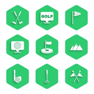 Bayrak, sopa, dağ, top, etiket ve çapraz golf ikonu ile golf deliğini ayarlayın. Vektör