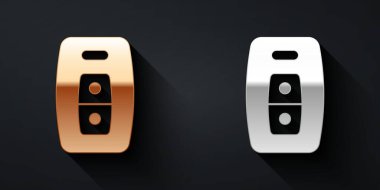 Uzaktan kumandalı altın ve gümüş renkli araba anahtarı siyah arka planda izole edilmiş. Araba anahtarı ve alarm sistemi. Uzun gölge tarzı. Vektör