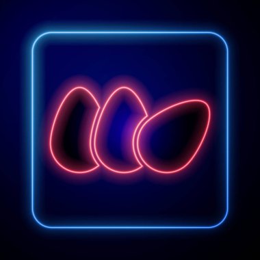 Parlayan neon tavuk yumurta ikonu siyah arka planda izole edildi. Vektör
