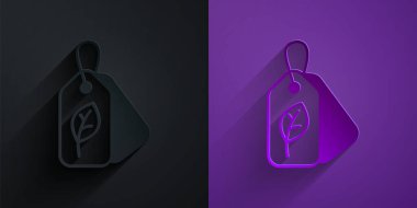 Kağıt kesiği Etiketi, mor arkaplanda siyah üzerine yaprak sembolü simgesi izole edilmiş. Pankart, etiket, etiket, logo, çevre yeşili etiketi. Kağıt sanatı tarzı. Vektör