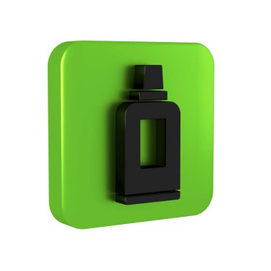 Çamaşır deterjanı, çamaşır suyu, bulaşık deterjanı ya da şeffaf arkaplanda izole edilmiş başka bir temizlik malzemesi için siyah plastik şişe. Yeşil kare düğmesi.