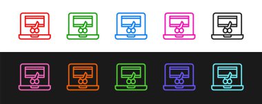 Siyah ve beyaz arkaplanda izole edilmiş dizüstü bilgisayar ikonu üzerindeki satır video kaydedicisi veya düzenleyici yazılımını ayarla. Dizüstü bilgisayarda video düzenleme. Vektör.