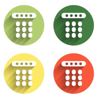 Parola koruma ve güvenlik erişim simgesini uzun gölgeli olarak ayır. Güvenlik, güvenlik, koruma, gizlilik kavramı. Renkli daire düğmesi. Vektör.