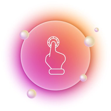 Beyaz El 'in elinde beyaz arka planda izole edilmiş bir kumarhane fişi simgesi var. Kumarhane kumarı. Turuncu ve pembe eğimli çember arka planı. Vektör.