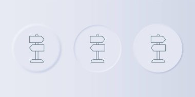 Gri Yol trafik tabelası. Gri arkaplanda sinyal simgesi izole edildi. İşaretçi sembolü. İzole sokak bilgi levhası. Yön tabelası. Kare düğmelere simgeleri yerleştir. Vektör.