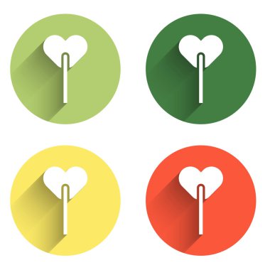 Lolipop simgesini uzun gölge arkaplanı ile izole et. Yemek, lezzetli bir sembol. Renkli daire düğmesi. Vektör.