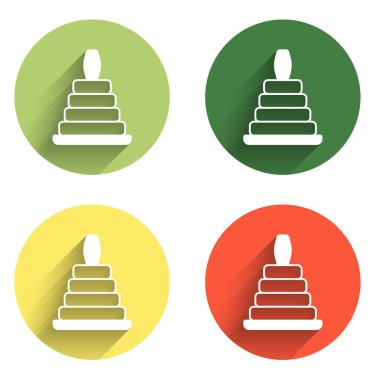 Piramit oyuncak simgesini uzun gölge arkaplanı ile izole et. Renkli daire düğmesi. Vektör.