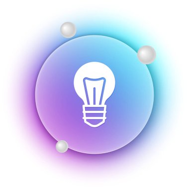 Beyaz arka planda izole edilmiş fikir ikonu kavramına sahip beyaz ampul. Enerji ve fikir sembolü. İlham konsepti. Mavi ve mor eğimli çember arkaplan. Vektör.