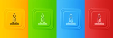 Renkli arka planda izole edilmiş şamdan ikonunda yanan beyaz mum. Silindirik mum çubuğu ve yanan ateş. Kare düğmelere simgeleri yerleştir. Vektör.